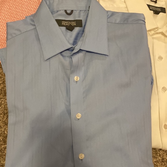 Eight button downs, some causal some dressy lot A37 - Picture 5 of 7